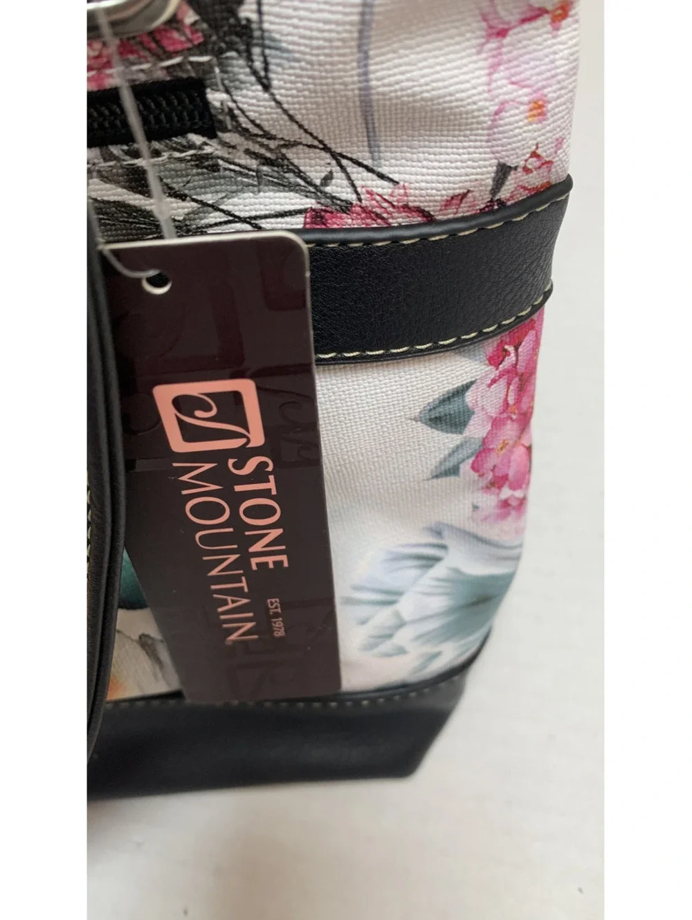 NWT Stone Mountain Floral Tote Vinyl Canvas Body Large Size